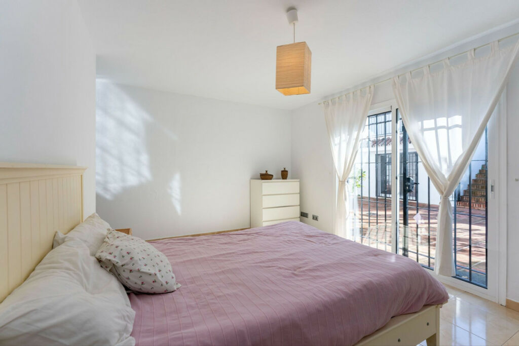 Detached Villa Alhaurín el Grande Málaga - image 32