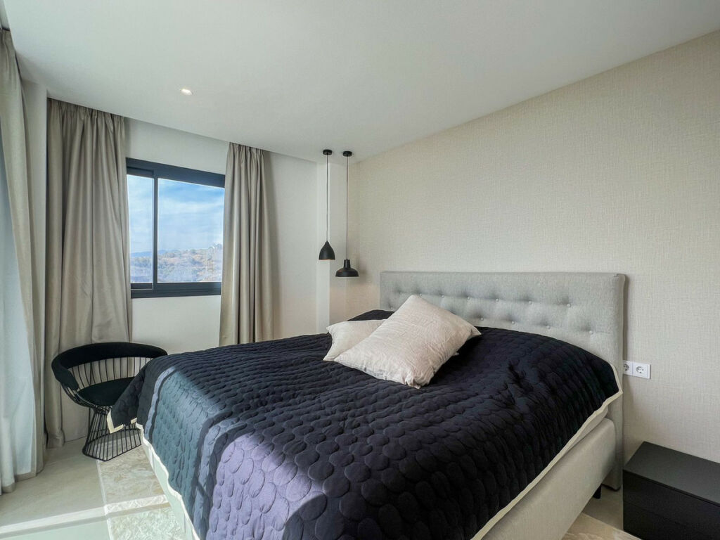 Middle Floor Apartment Higueron Málaga - image 32