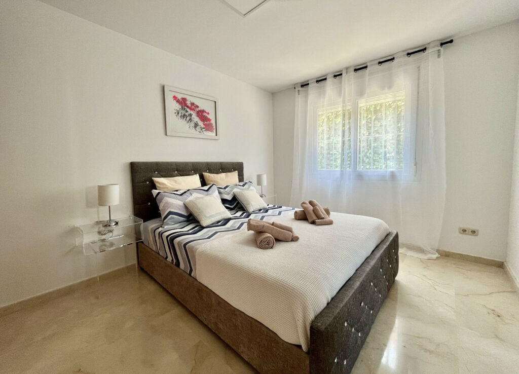 Detached Villa San Pedro de Alcántara Málaga - image 32