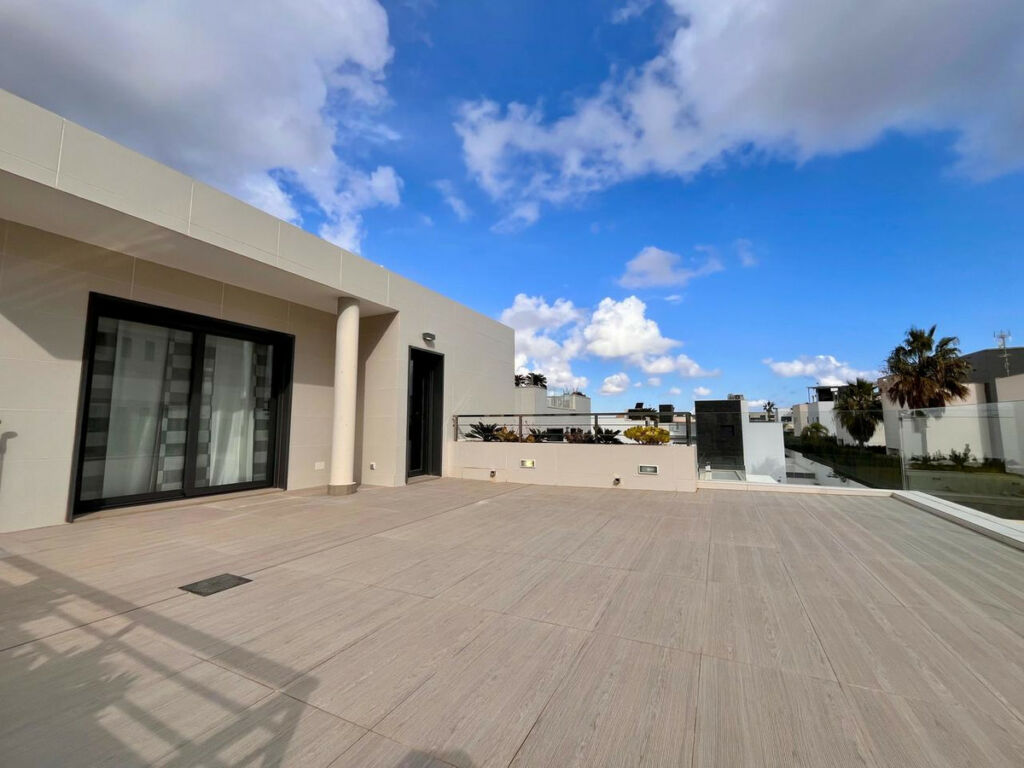 Detached Villa Dehesa de Campoamor Alicante - image 32