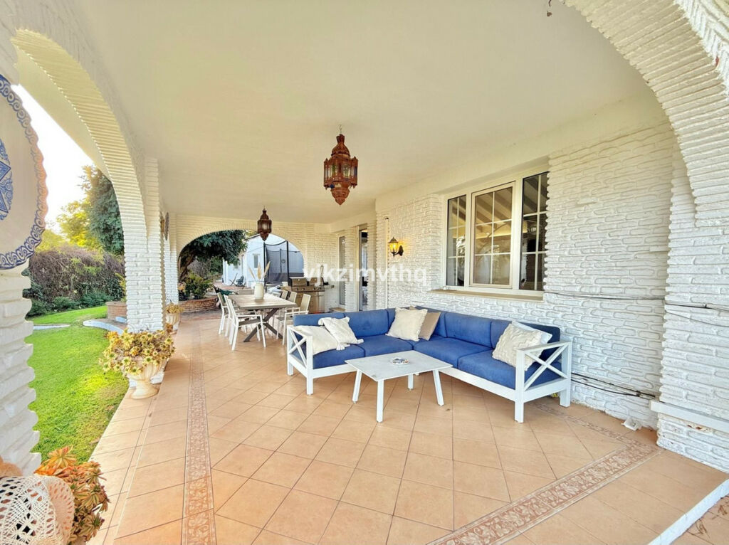 Detached Villa Benalmadena Pueblo Málaga - image 33