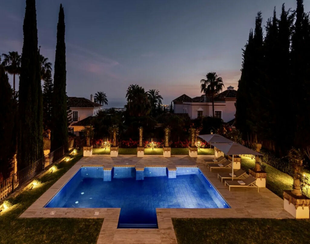 Detached Villa Sierra Blanca Málaga - image 33
