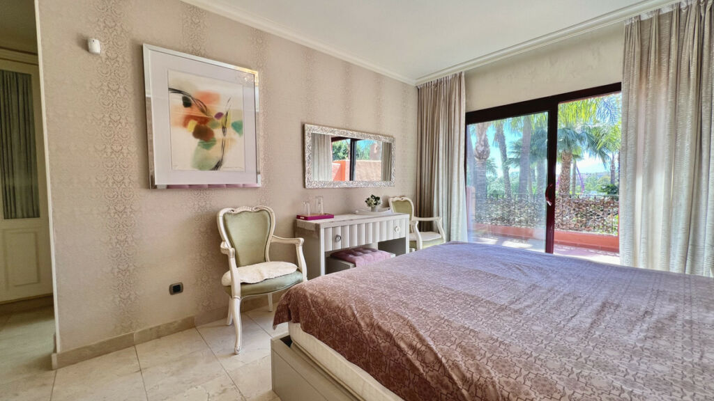 Townhouse The Golden Mile Málaga - image 33