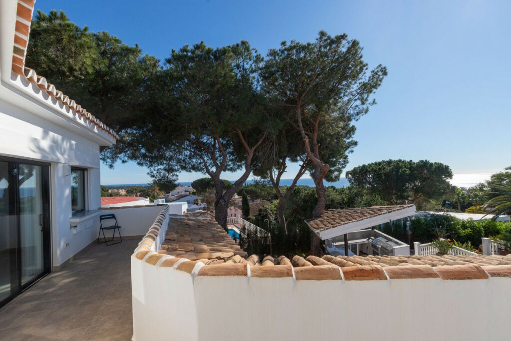Detached Villa Elviria Málaga - image 36