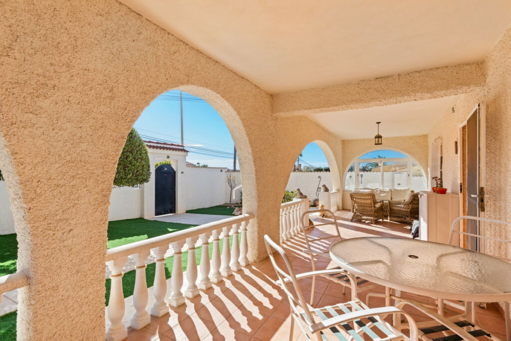 Detached Villa Ciudad Quesada Alicante - image 33