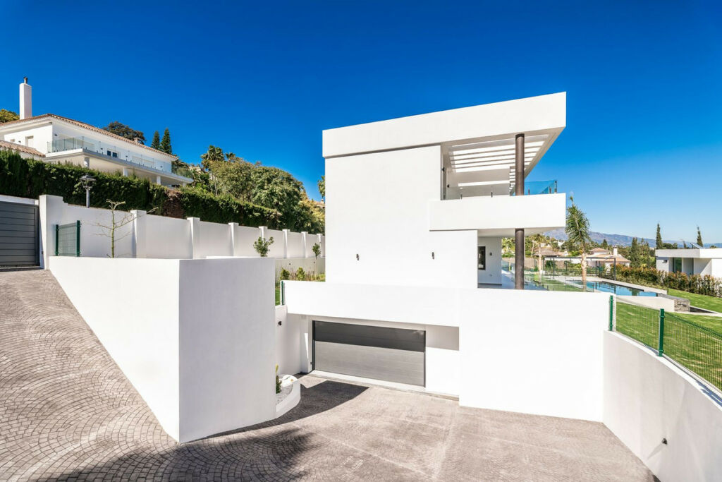 Detached Villa Benahavís Málaga - image 32