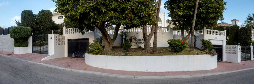 Detached Villa Benalmadena Málaga - image 33