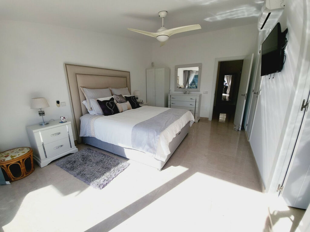 Townhouse Miraflores Málaga - image 34
