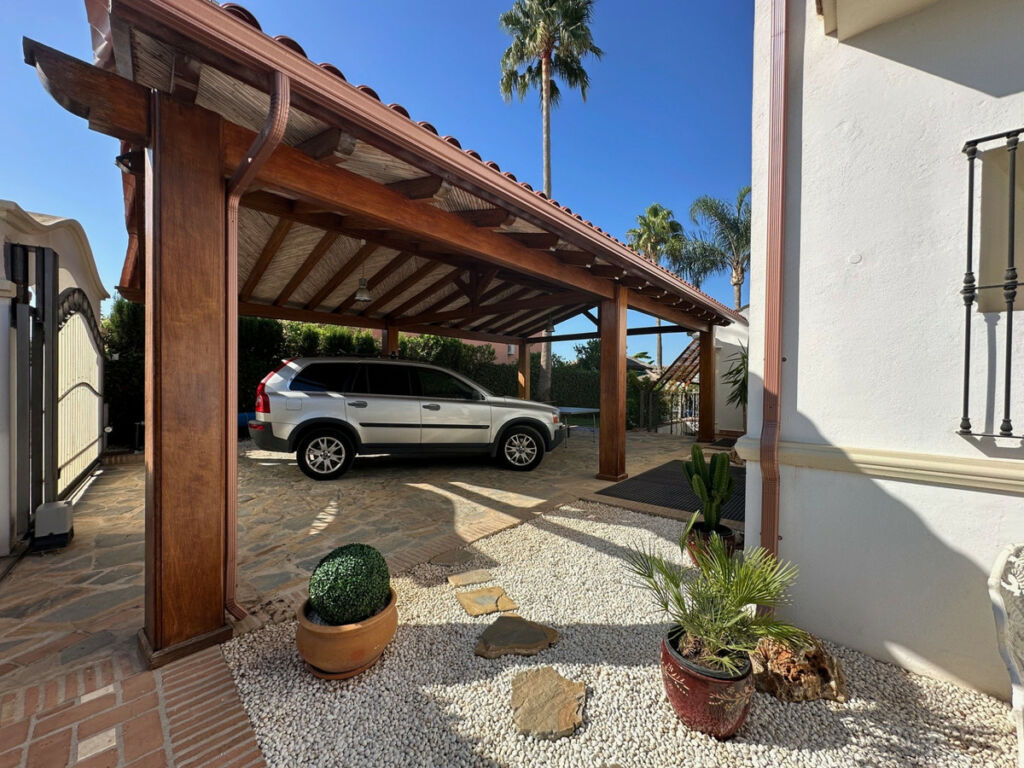 Detached Villa San Pedro de Alcántara Málaga - image 34