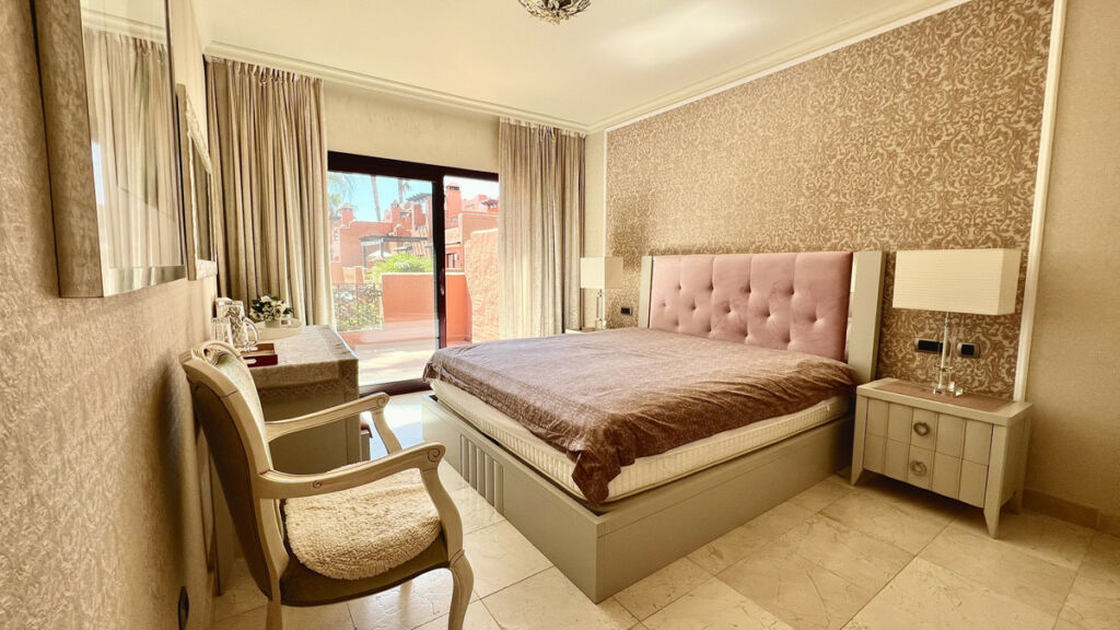 Townhouse The Golden Mile Málaga - image 35
