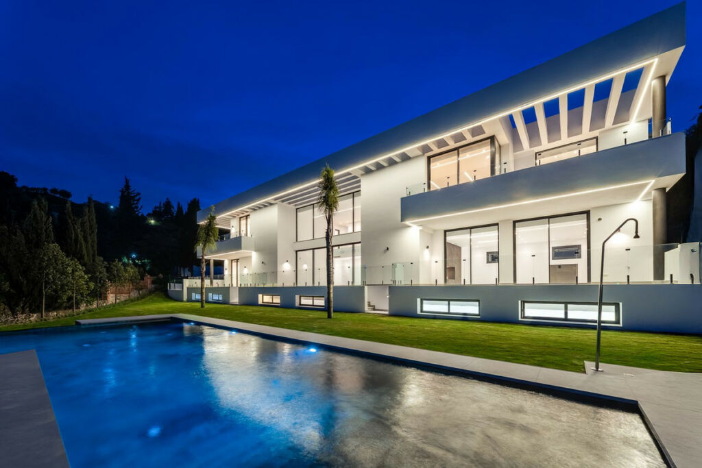 Detached Villa Benahavís Málaga - image 34