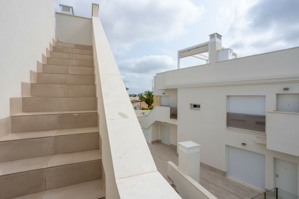 Ground Floor Apartment Villamartin Alicante - image 34
