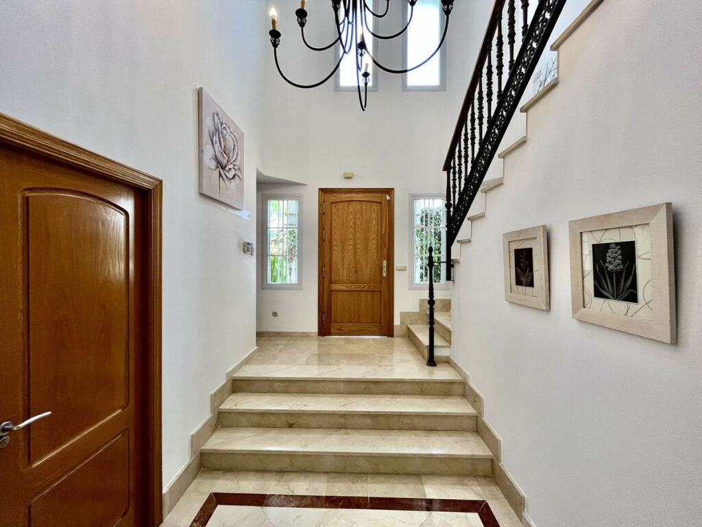 Detached Villa San Pedro de Alcántara Málaga - image 35