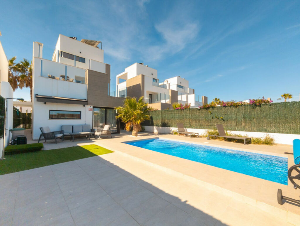 Detached Villa Guardamar del Segura Alicante - image 36