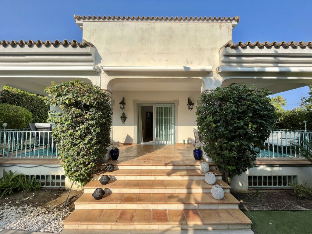 Detached Villa San Pedro de Alcántara Málaga - image 37