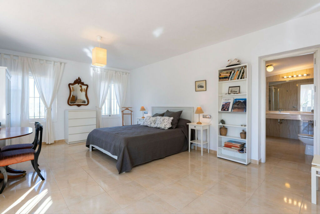 Detached Villa Alhaurín el Grande Málaga - image 37