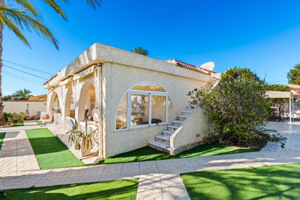 Detached Villa Ciudad Quesada Alicante - image 37