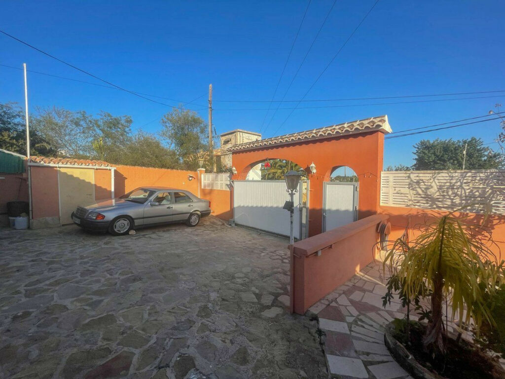Detached Villa Calpe Alicante - image 36