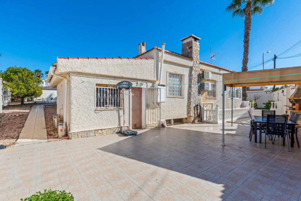 Detached Villa Ciudad Quesada Alicante - image 38