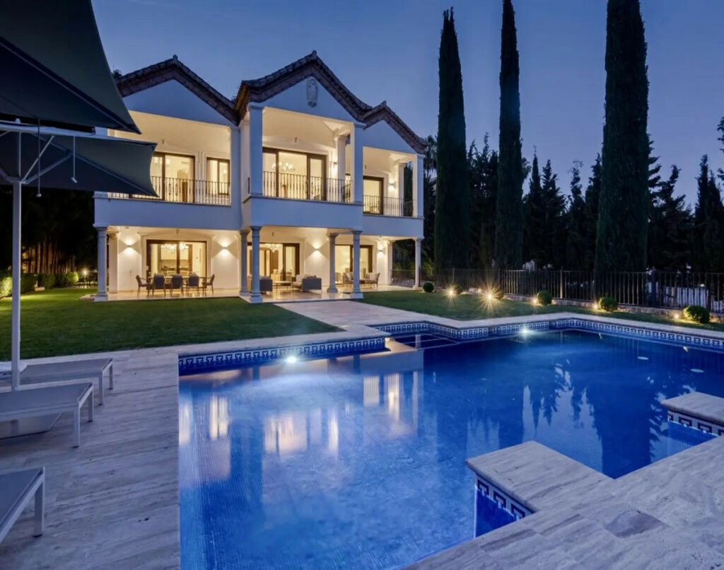 Detached Villa Sierra Blanca Málaga - image 38