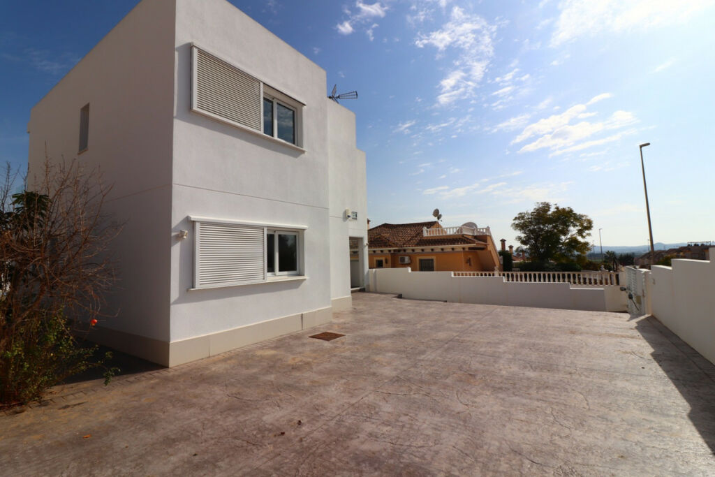 Detached Villa La Marina Alicante - image 39