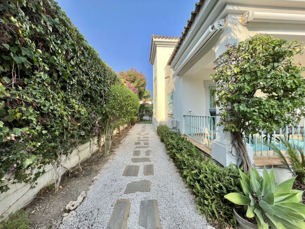 Detached Villa San Pedro de Alcántara Málaga - image 39
