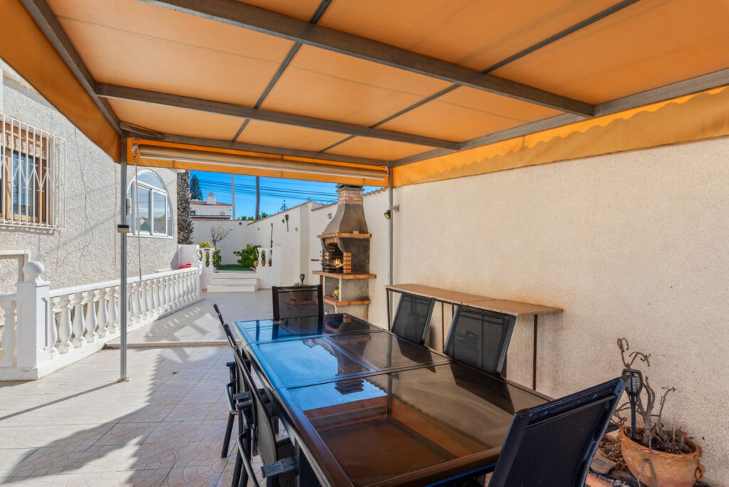 Detached Villa Ciudad Quesada Alicante - image 39