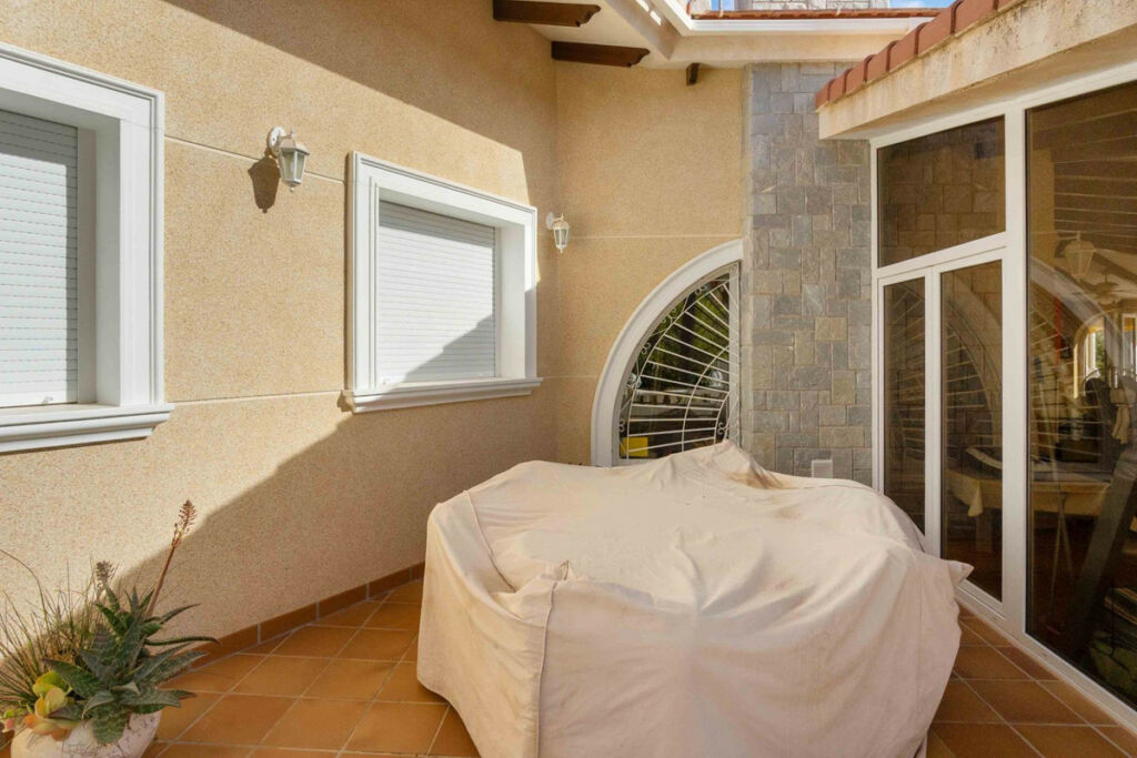 Detached Villa Cabo Roig Alicante - image 39