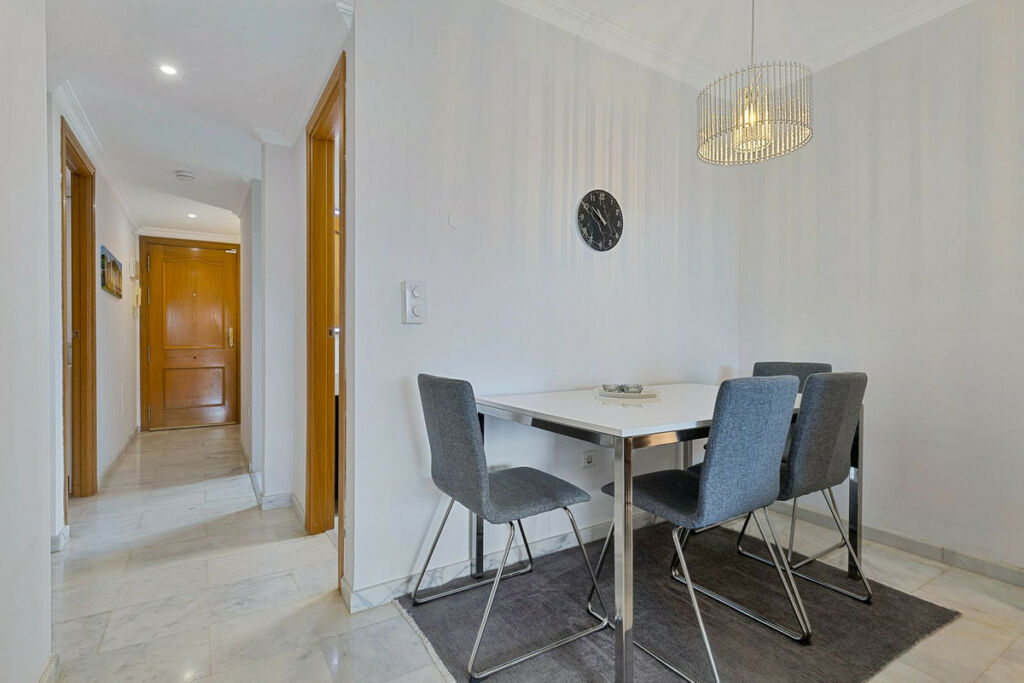 Ground Floor Apartment Benalmadena Málaga - image 4