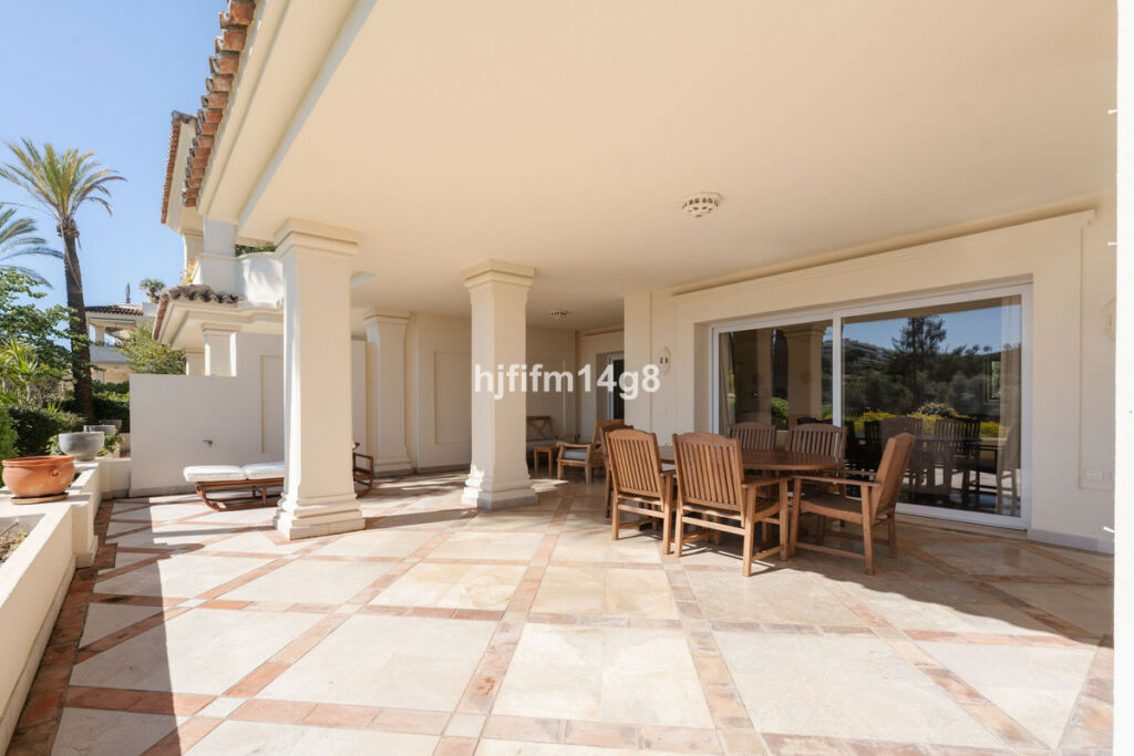Ground Floor Apartment Nueva Andalucía Málaga - image 4
