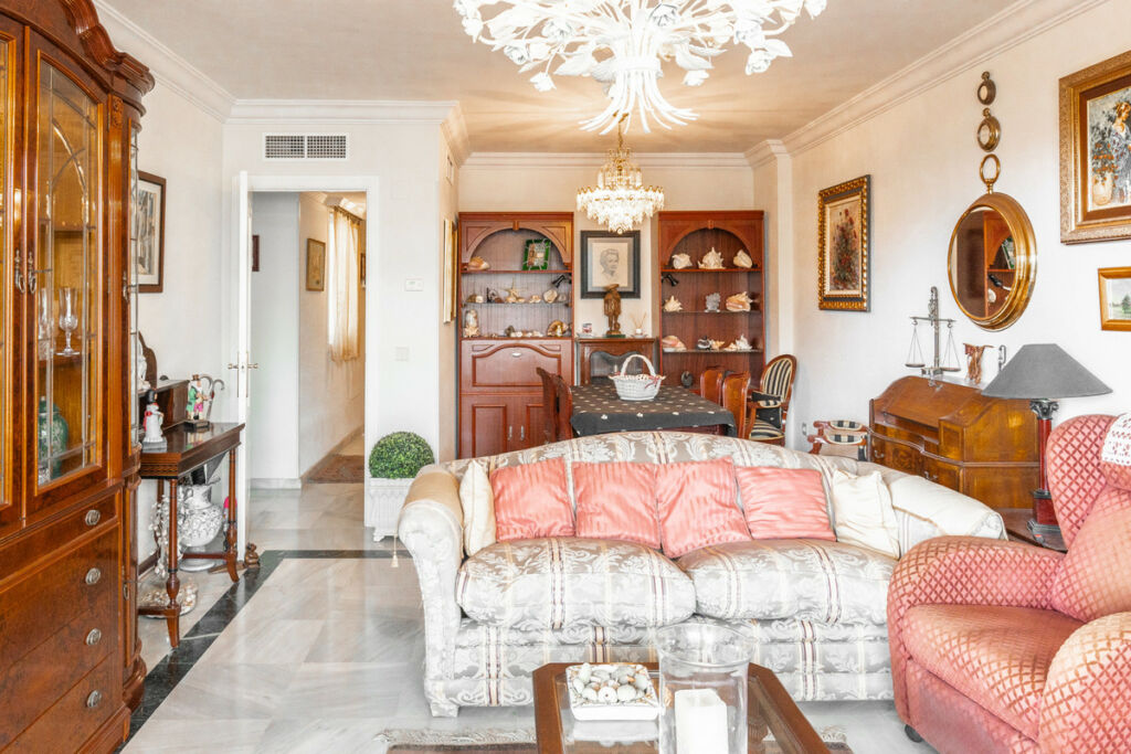 Penthouse The Golden Mile Málaga - image 4