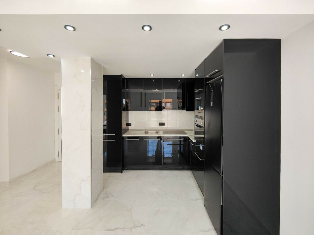 Middle Floor Apartment Punta Prima Alicante - image 4