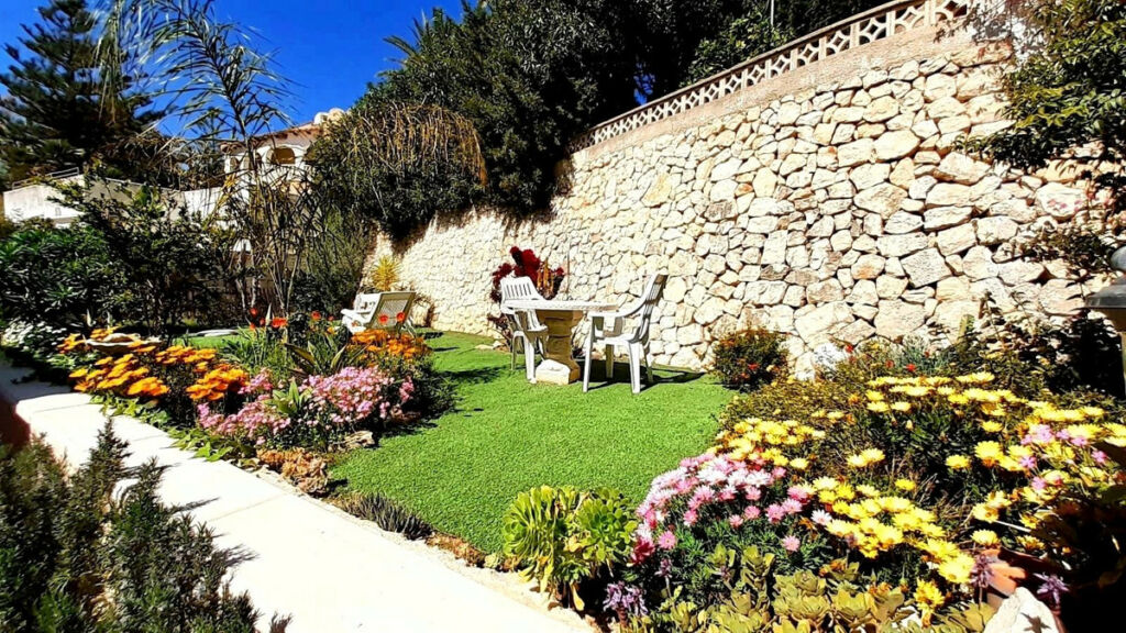 Detached Villa Teulada Alicante - image 5