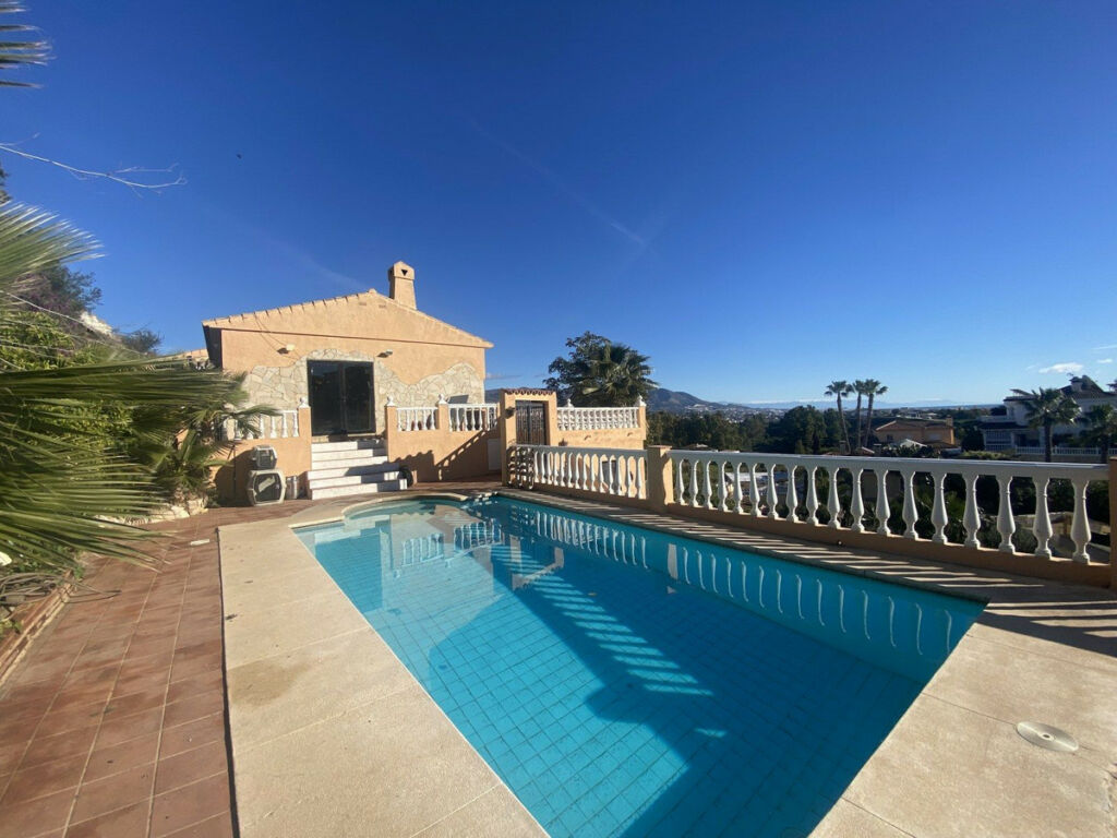 Detached Villa Mijas Costa Málaga - image 4