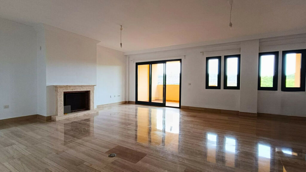 Middle Floor Apartment Sotogrande Alto Cádiz - image 4