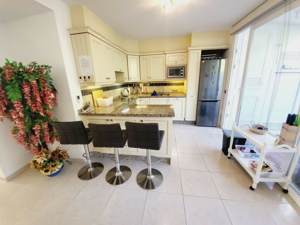 Townhouse Miraflores Málaga - image 4