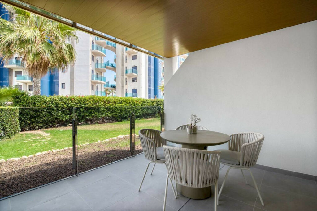 Ground Floor Apartment Torrevieja Alicante - image 4