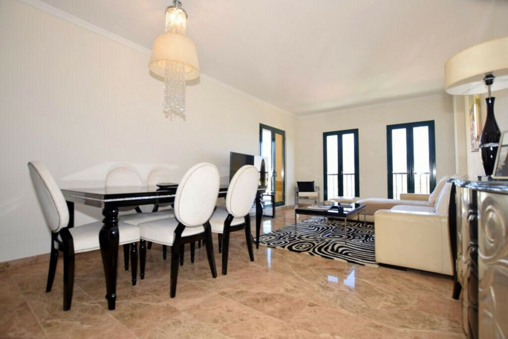Middle Floor Apartment San Pedro de Alcántara Málaga - image 4