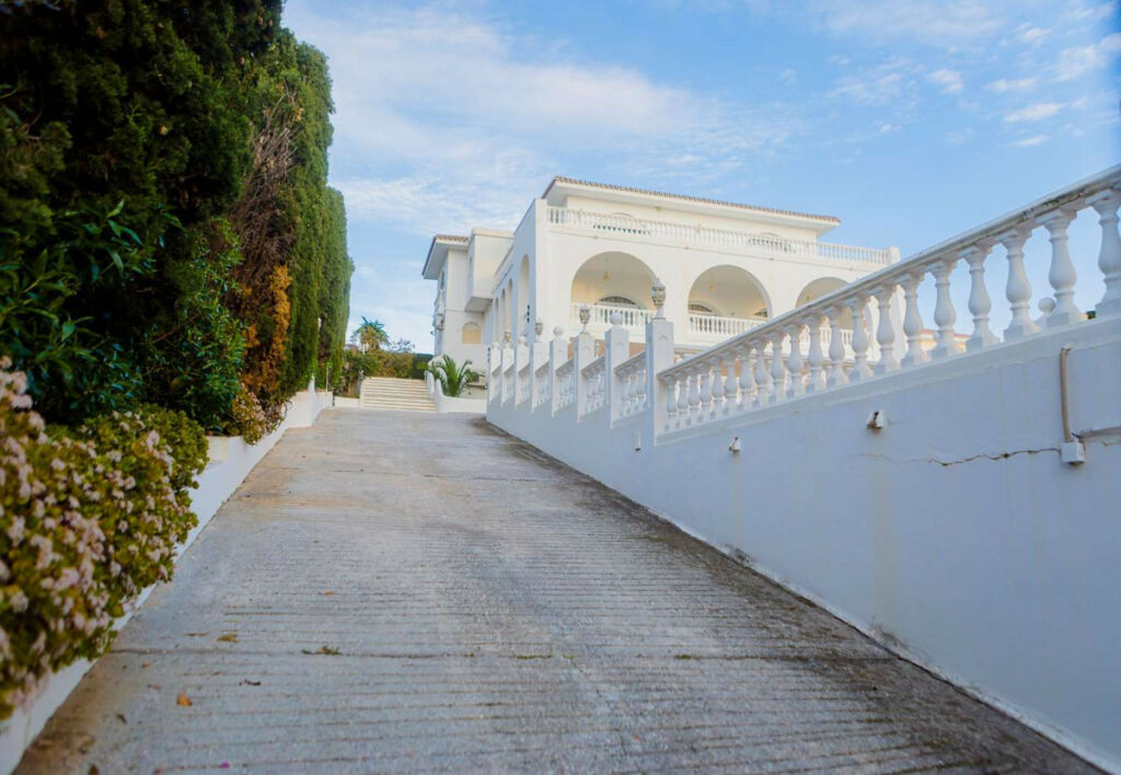Detached Villa Benalmadena Málaga - image 5