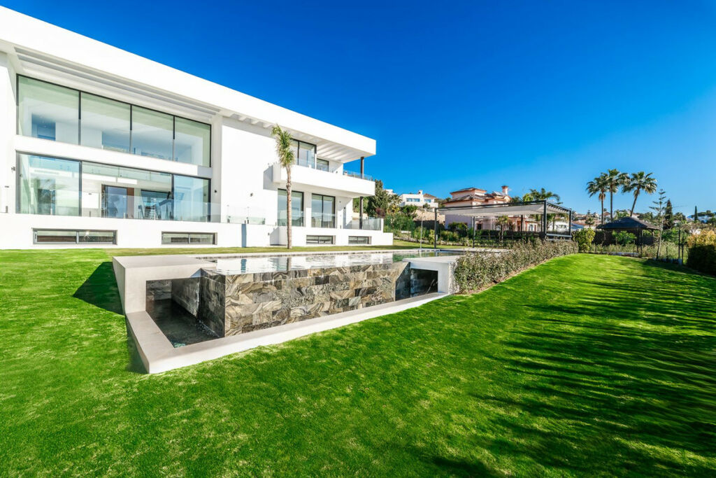 Detached Villa Benahavís Málaga - image 19