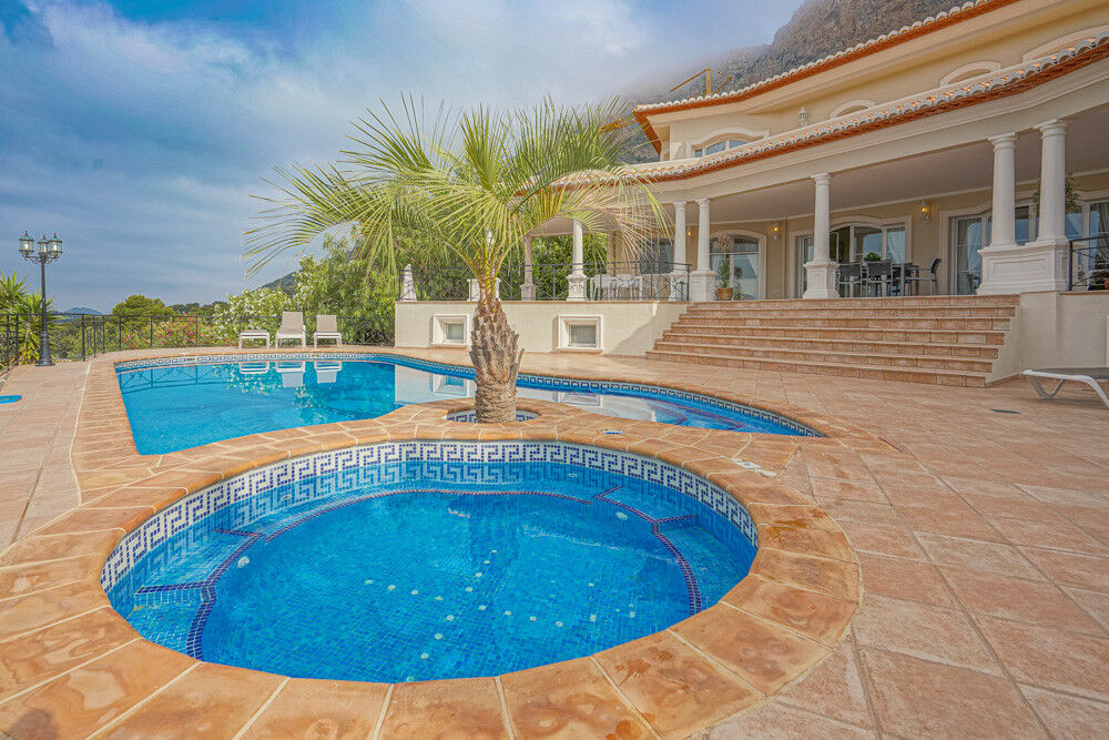 Detached Villa Javea Alicante - image 4