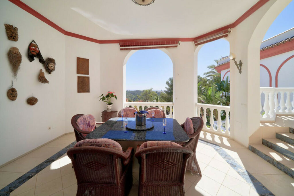 Detached Villa Hacienda Las Chapas Málaga - image 4
