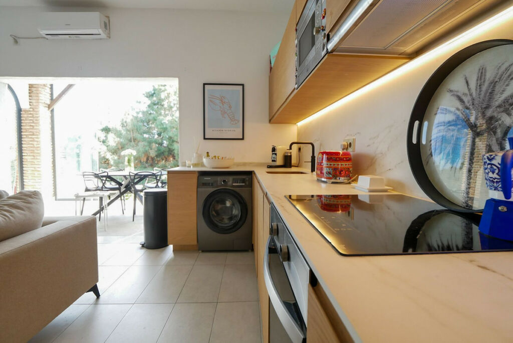 Ground Floor Apartment Calahonda Málaga - image 4
