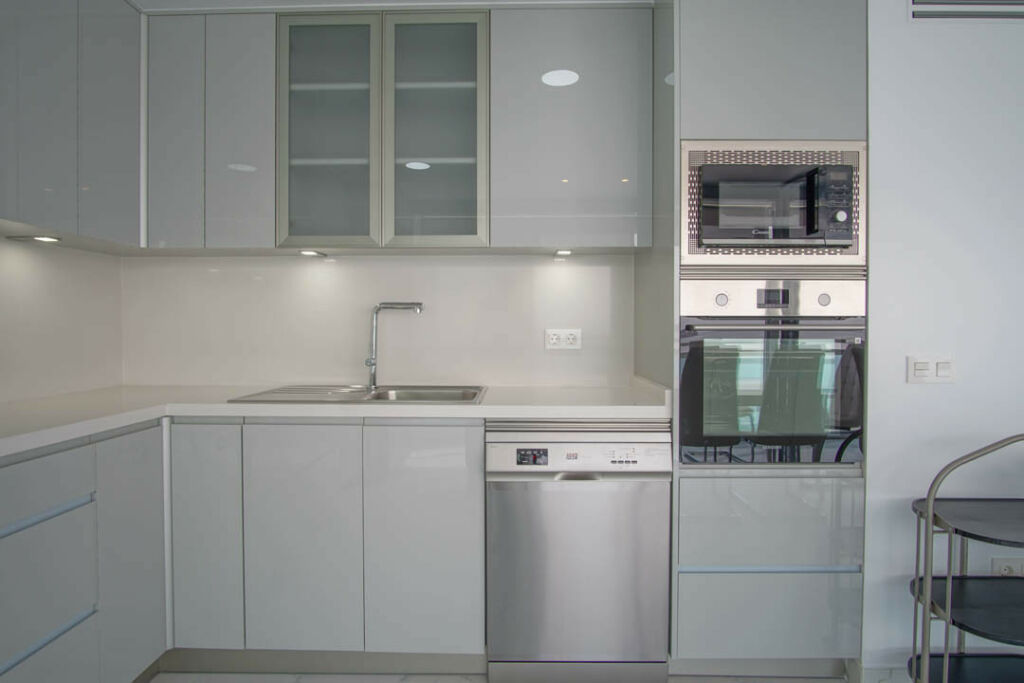 Middle Floor Apartment Benidorm Alicante - image 4