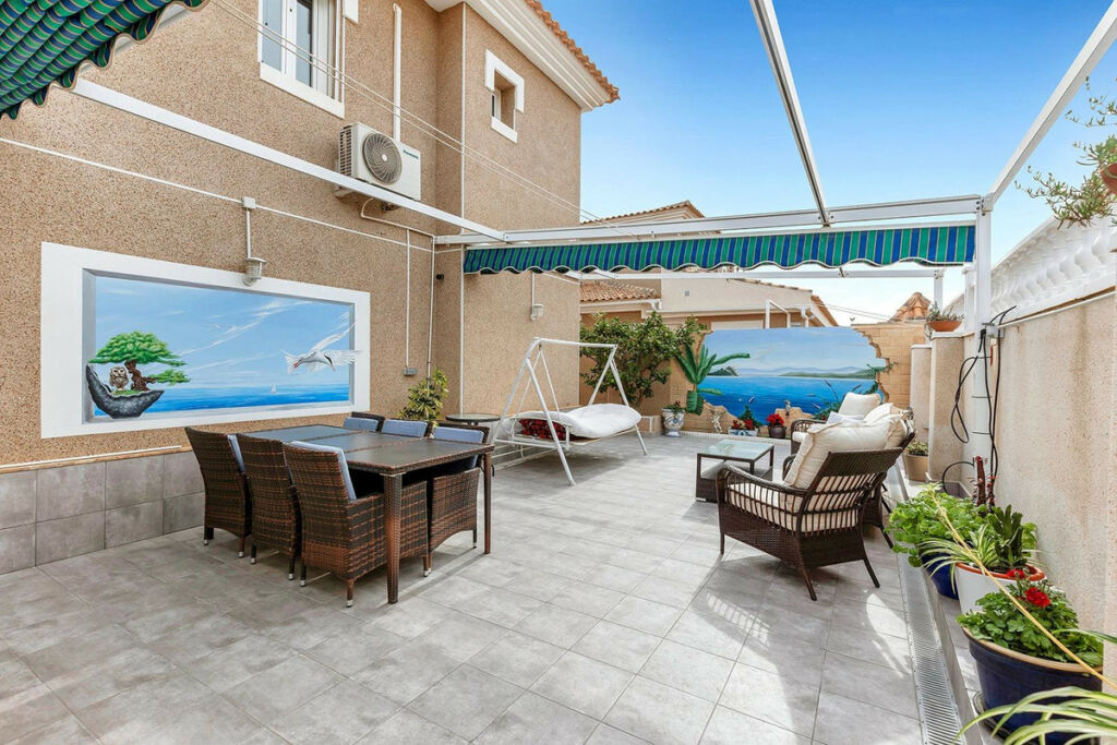 Detached Villa Torrevieja Alicante - image 5