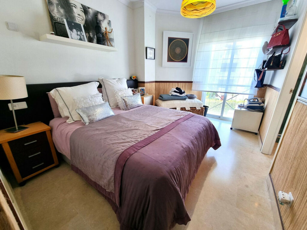 Top Floor Apartment Estepona Málaga - image 4