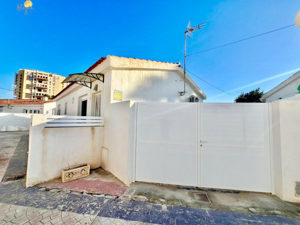 Bungalow Torrevieja Alicante - image 4