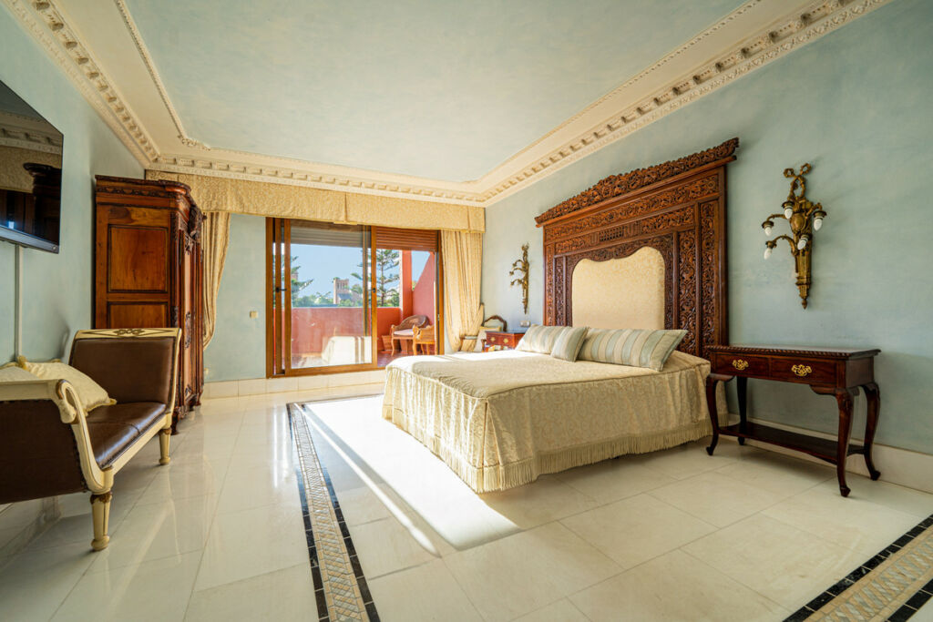 Penthouse Duplex Guadalmina Baja Málaga - image 4