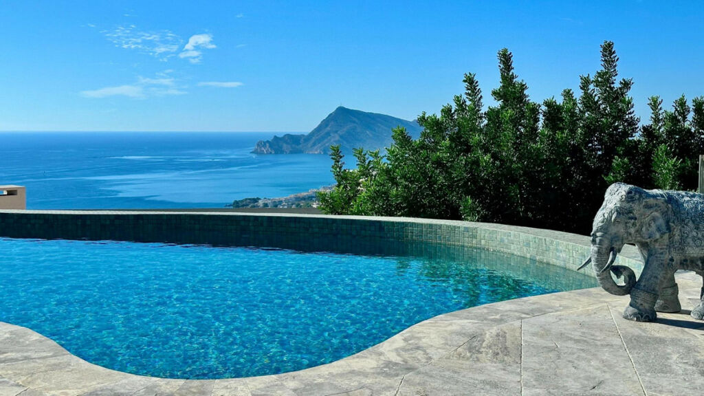 Detached Villa Altea Alicante - image 4
