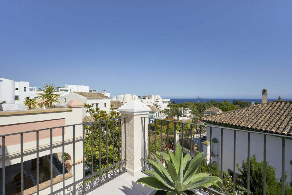 Semi-Detached House The Golden Mile Málaga - image 40